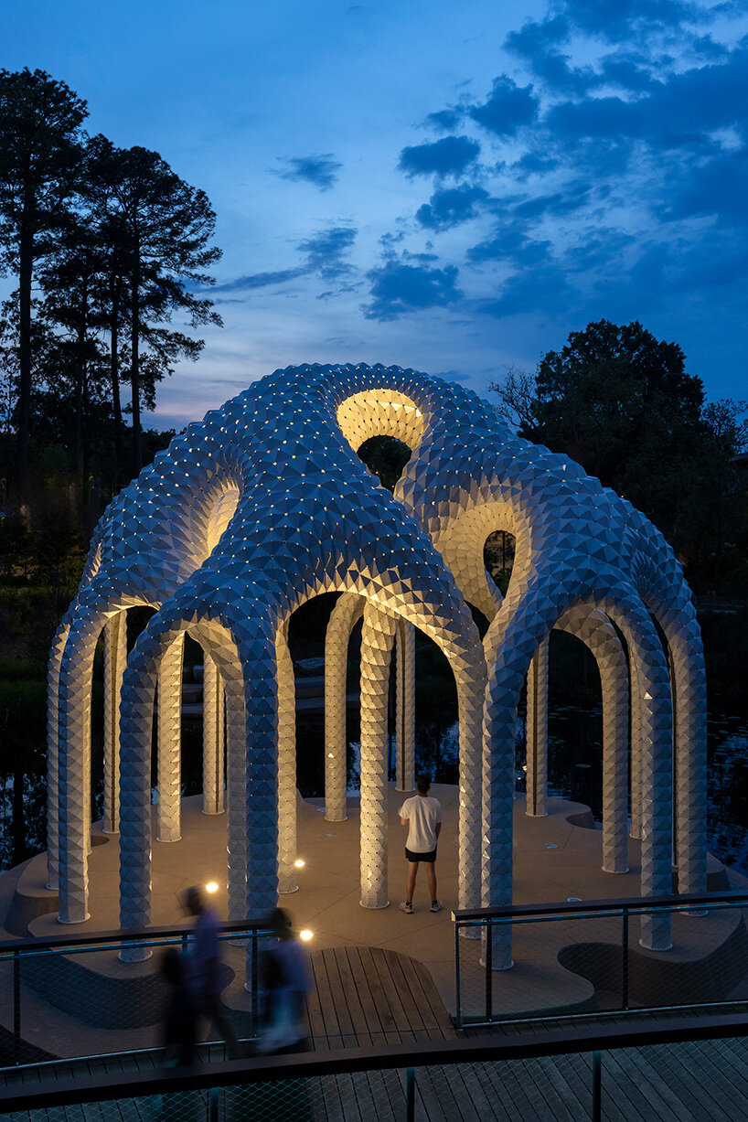 riveted aluminum panels form cocoon-like pavilion by MARC FORNES / THEVERYMANY - 12