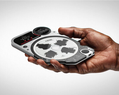 modern audio player restores the physical form of music using disc-shaped cartridges