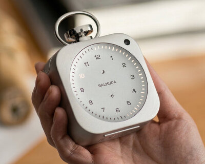 pocket watch-inspired clock shows users what time could feel like
