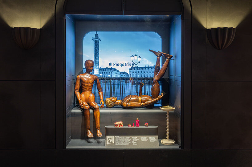 schiaparelli's UK museum debut at the V&A brings together dal&iacute;, man ray, and picasso - 10