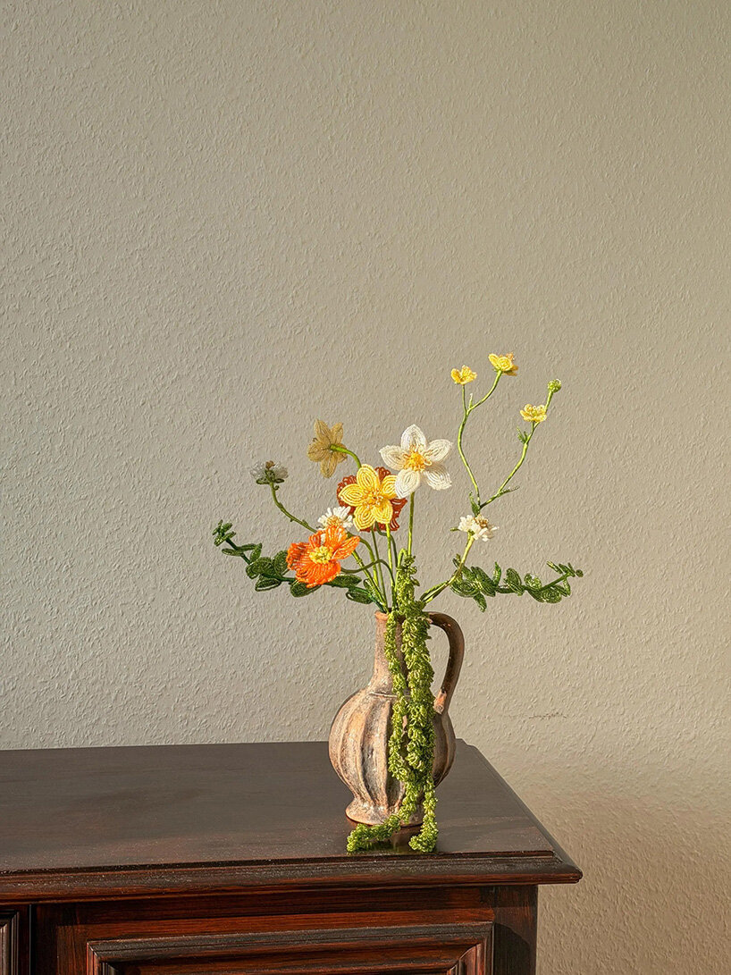 thousands of glass beads form delicate blossoms that never wilt in henri purnell's sculptures - 9