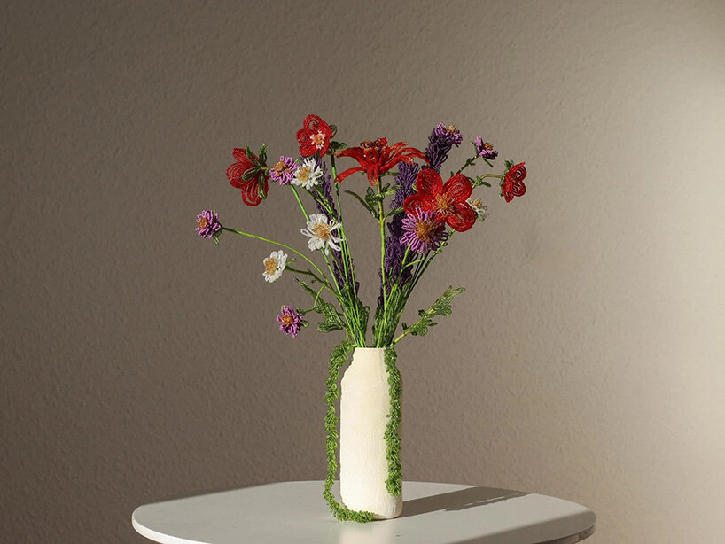 thousands of glass beads form delicate blossoms that never wilt in henri purnell's sculptures - 8