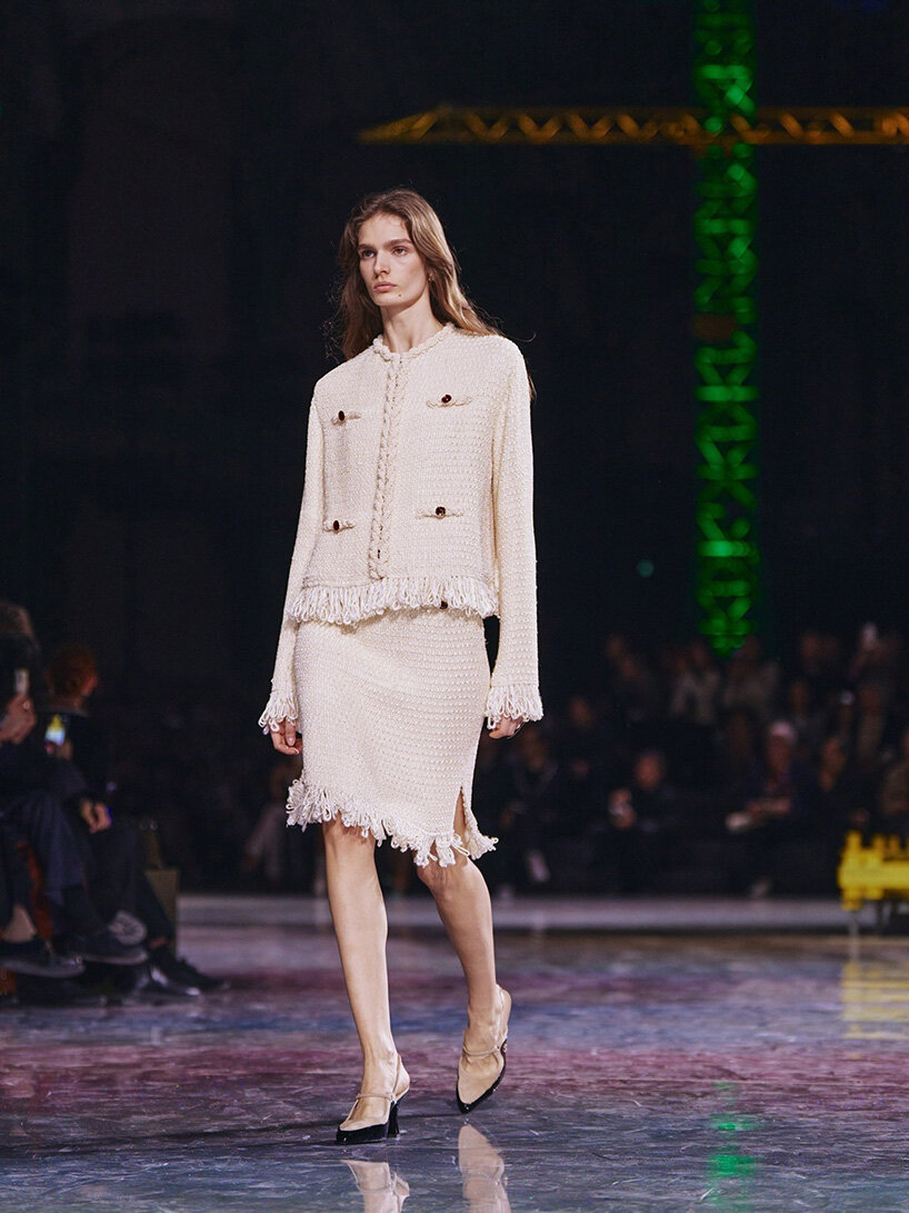 towering cranes turn the grand palais into construction site for chanel FW26 runway - 7