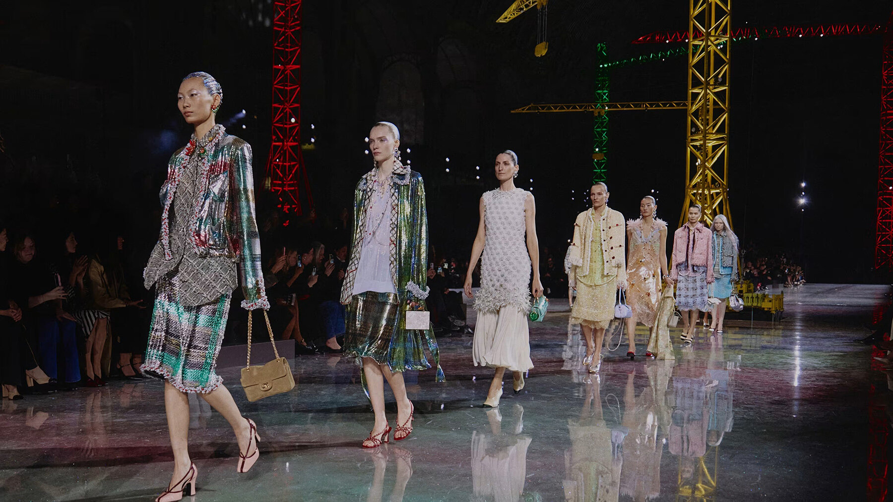 towering-cranes-grand-palais-construction-site-chanel-fw26-runway-designboom-large01