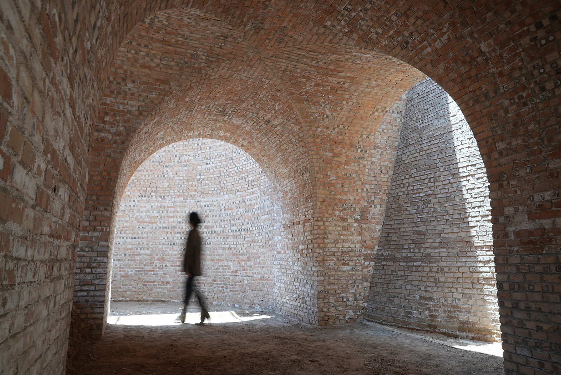 underground-house-university-hong-kong-henan-china-designboom-08a