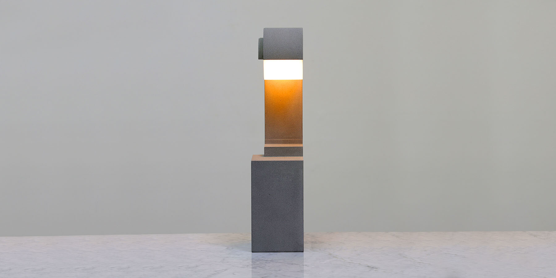 yawn-minimalist-concrete-nightlight-roger-reutimann-designboom-1800-3