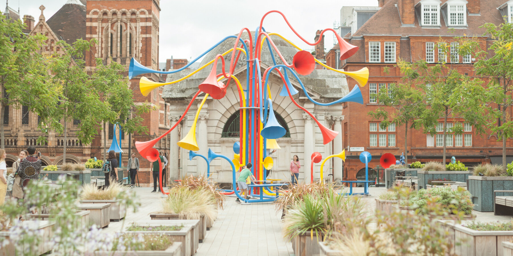 yuri-suzuki-social-architecture-sound-sculpture-voice-playful-interaction-utopia-designboom-ban