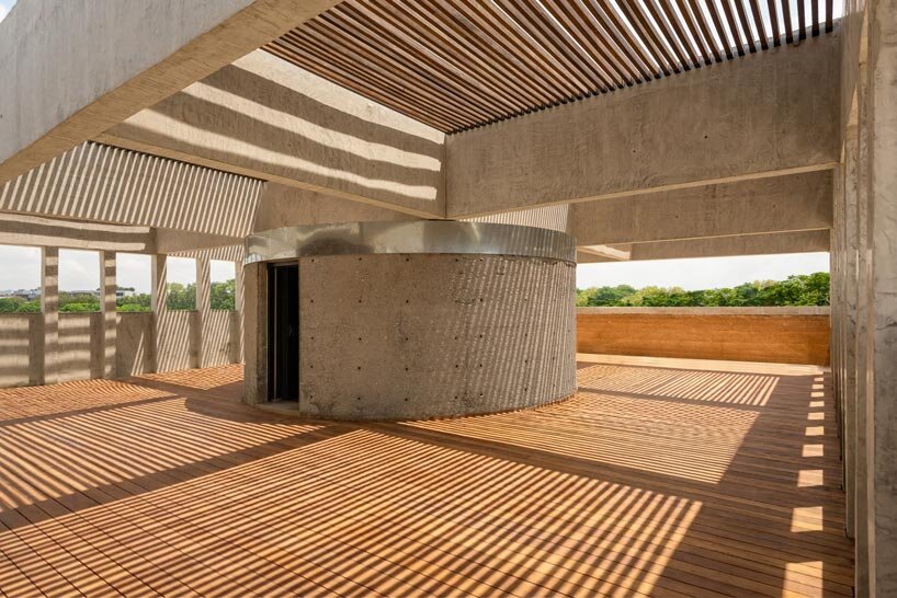rammed earth finned facade wraps adjaye associates’ studio in accra, ghana - 11