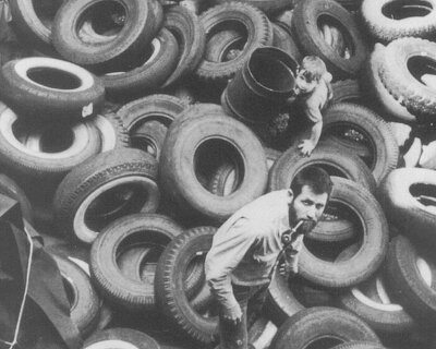 activated space: allan kaprow's happenings and their afterlife in immersive environments