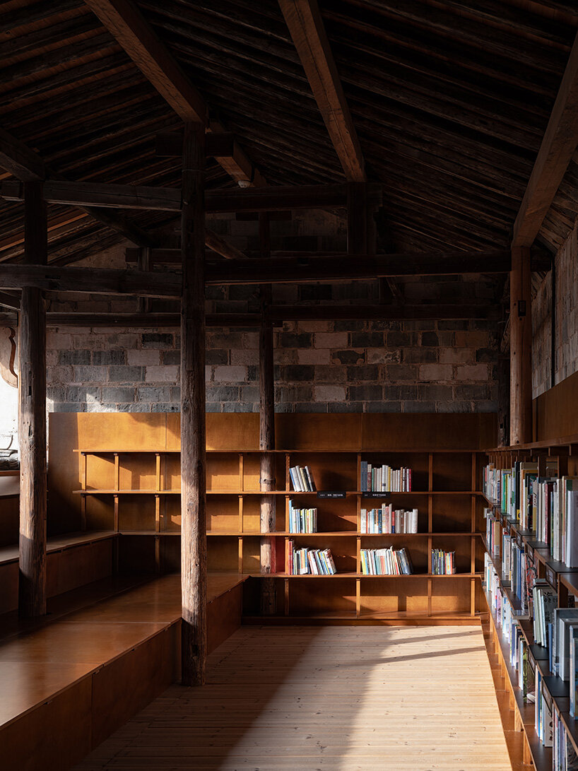 atelier guo inserts cinema into an ancestral hall in china without touching its past - 12