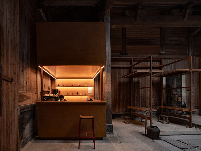 atelier guo inserts cinema into an ancestral hall in china without touching its past - 7