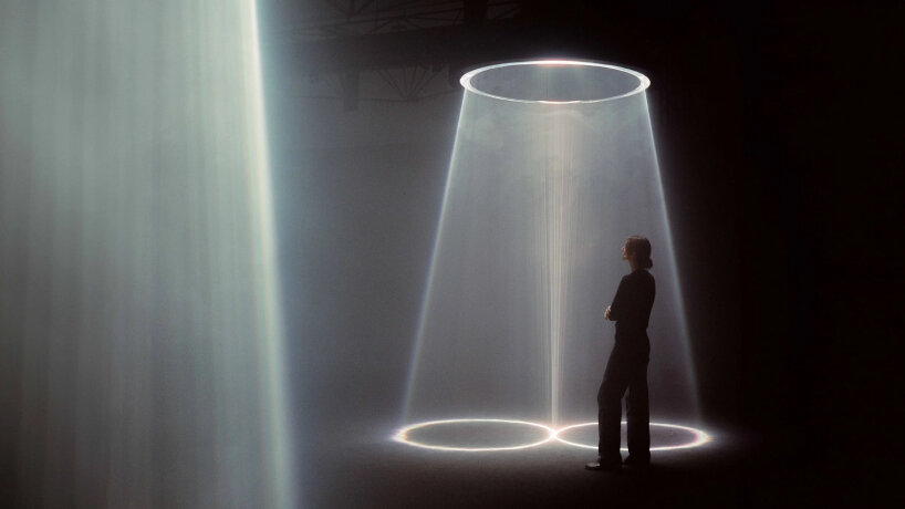 it is a monumental light sculpture that invites viewers to step into spaces sculpted entirely from light