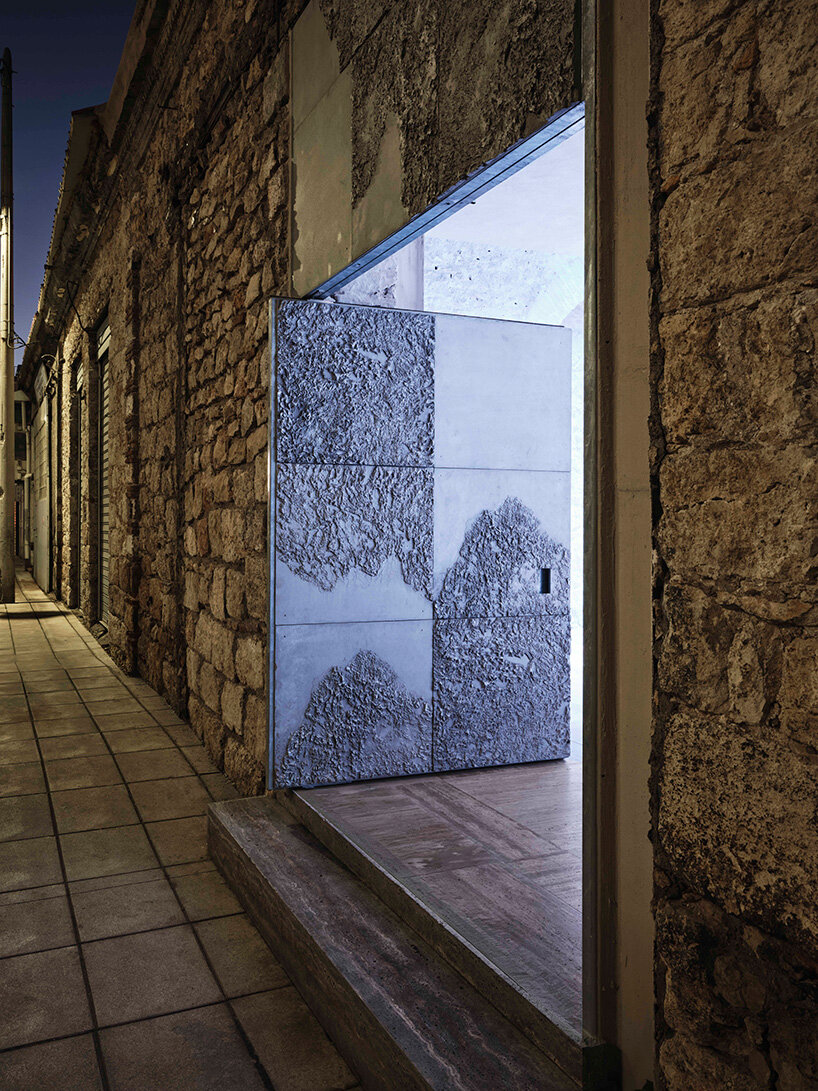 MPNYC transforms 19th-century warehouse into flexible cultural venue in piraeus - 13