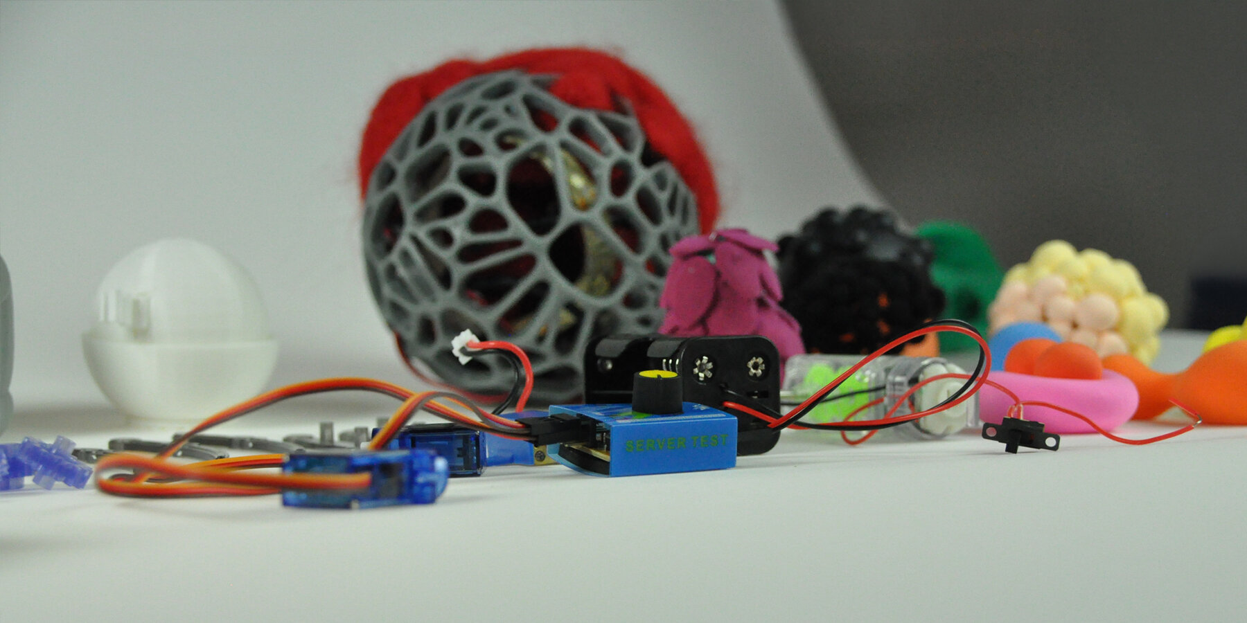 poco-soft-robot-companion-mehrnaz-amouei-human-ai-designboom-1800-2
