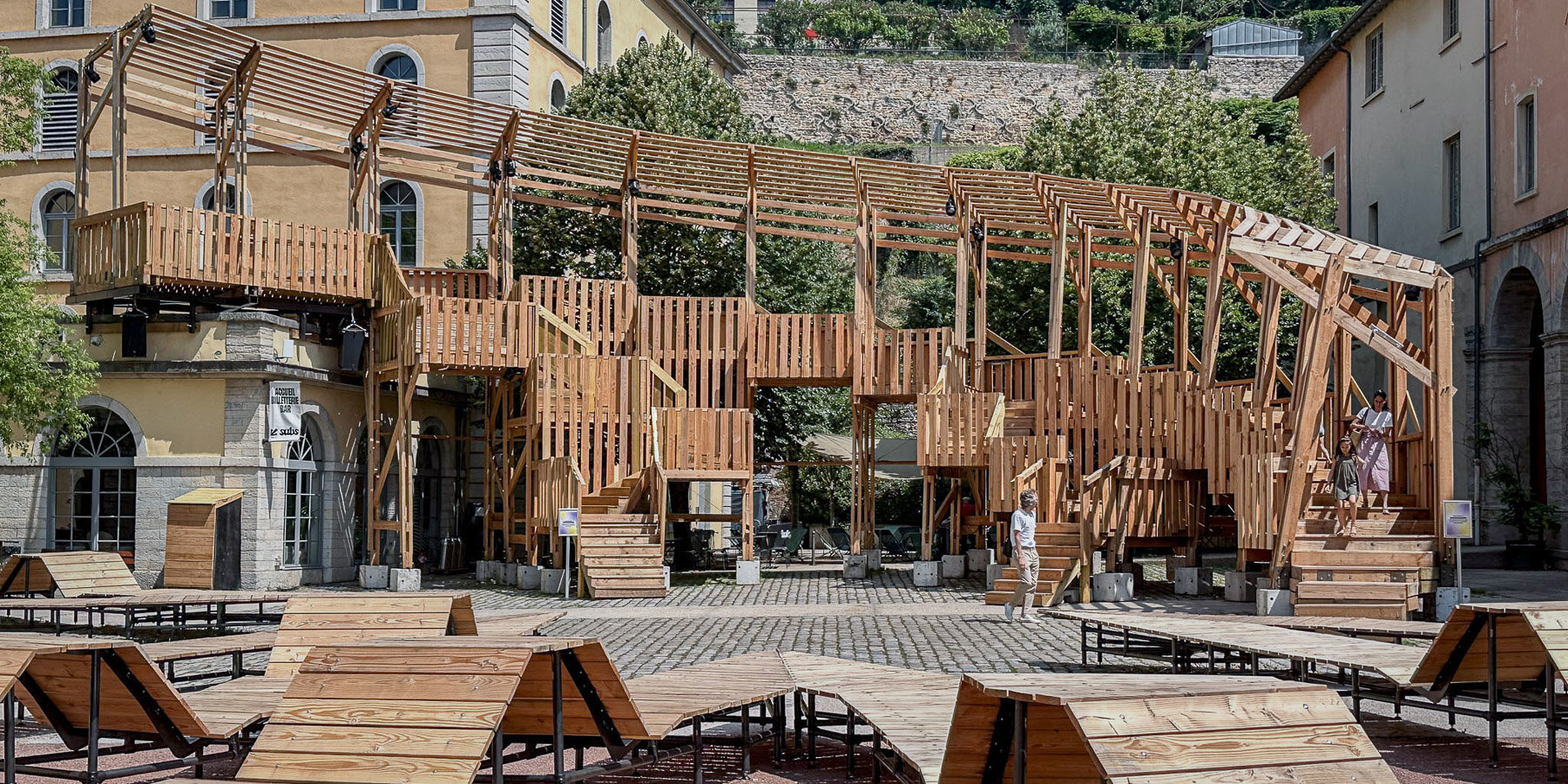 arcadia-wooden-installation-les-subs-lyon-uv-lab-ensba-designboom-1800-3
