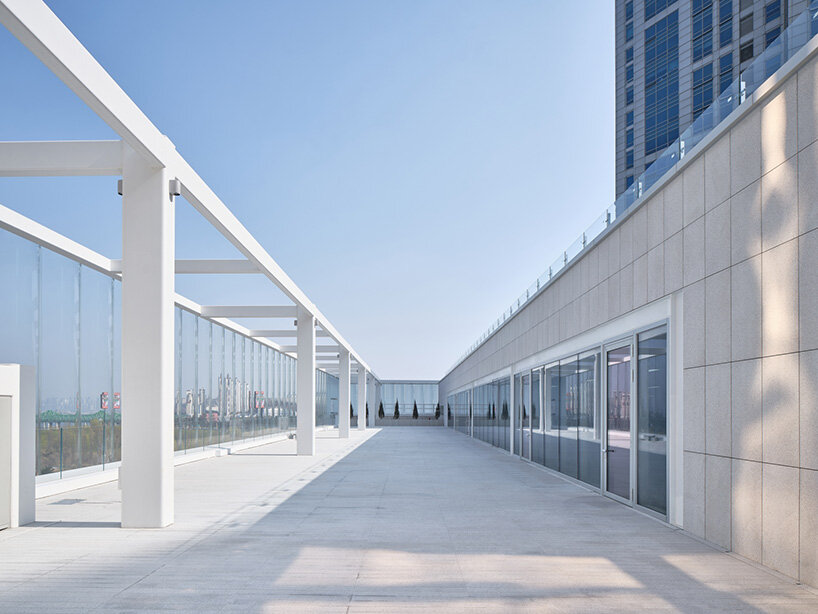 centre pompidou hanwha opens in seoul inside jean-michel wilmotte's box of light - 13