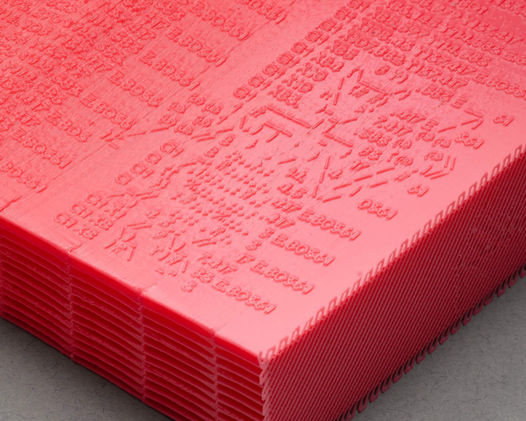 darius-ou-manual-3D-printed-book-designboom-06a