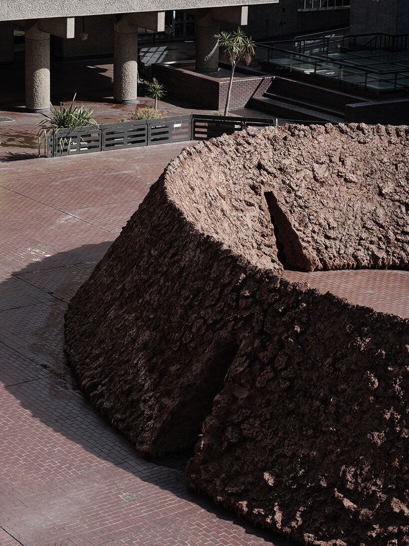 delcy morelos softens barbican's brutalist concrete with earth and spice installation - 7