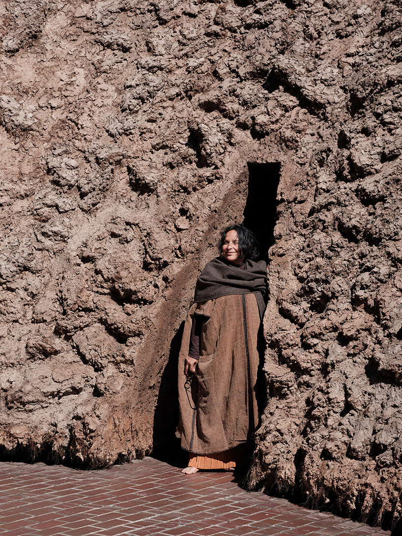 delcy morelos softens barbican's brutalist concrete with earth and spice installation - 11