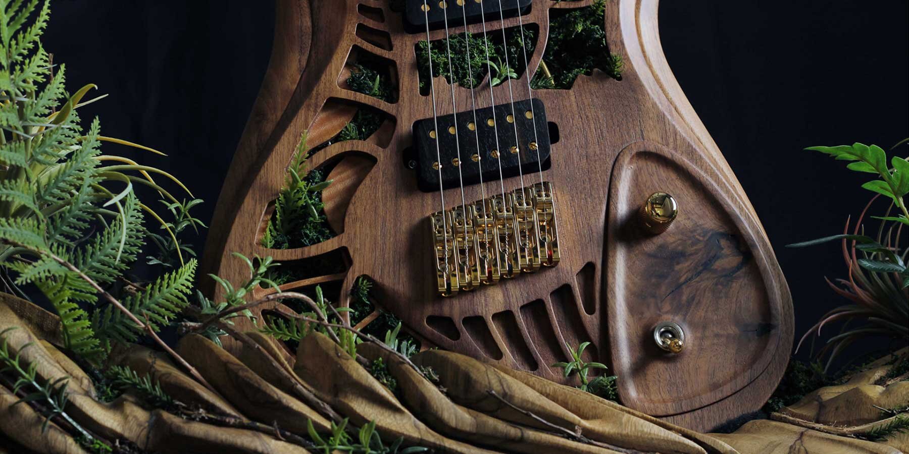 omer-deutsch-natural-geometrics-handcrafted-guitars-designboom-1800-3
