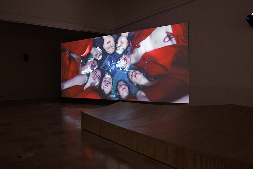 language beyond speech: at the polish pavilion, sound and movement construct narrative - 10