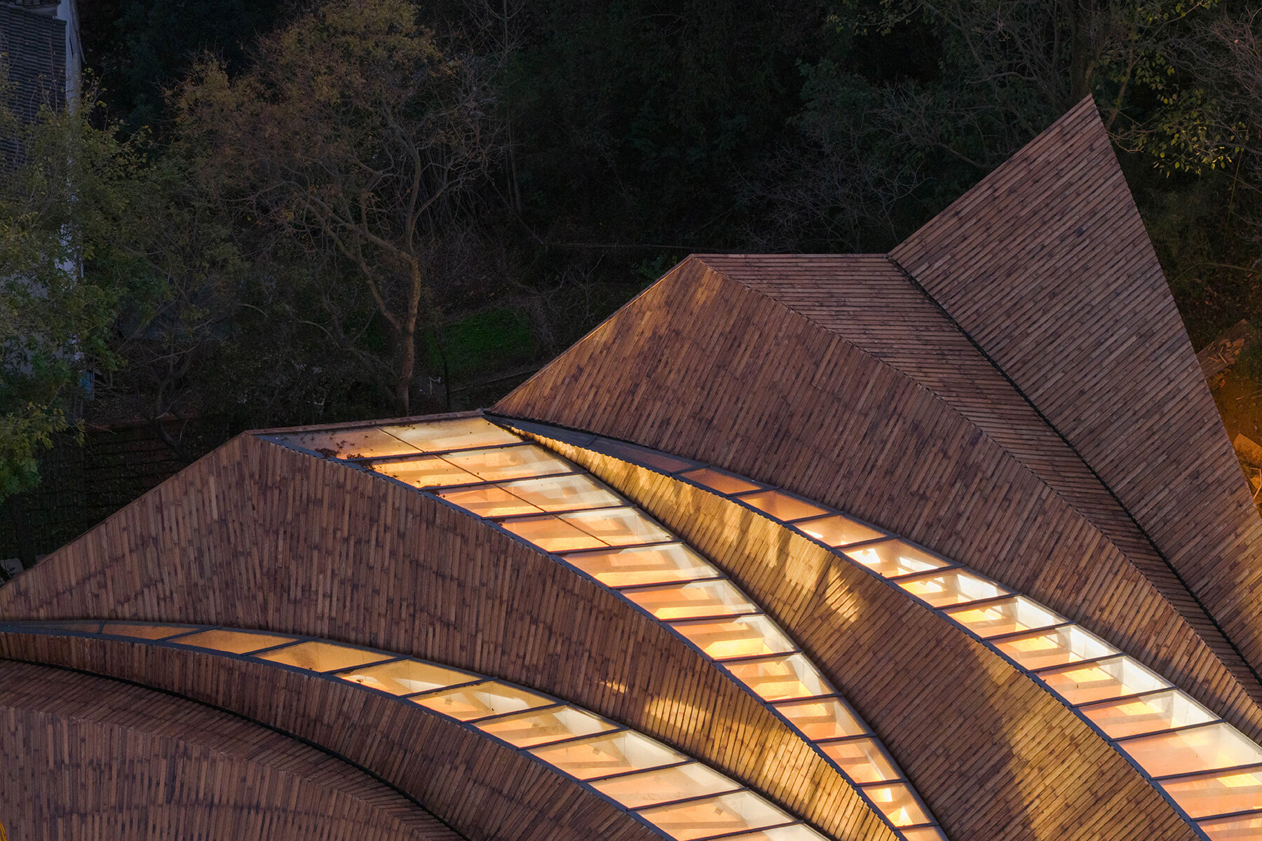 sweeping-timber-roof-workshop-reviving-rural-craft-traditions-china-primary-architects-designboom-large02