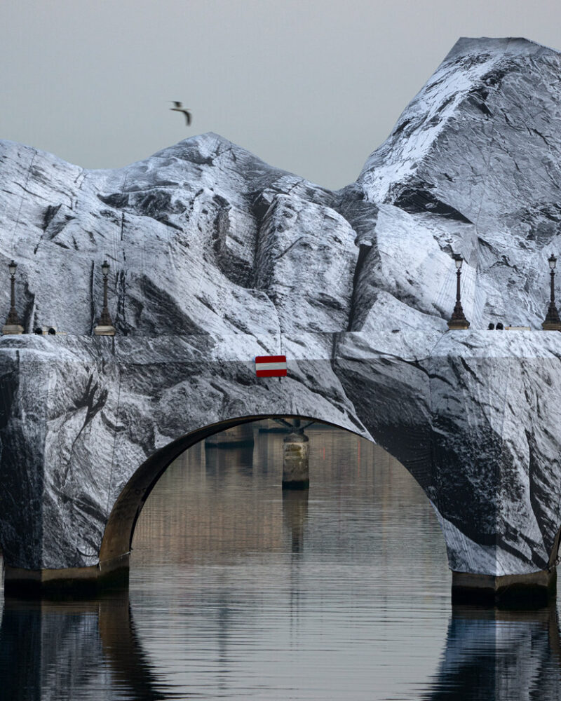 Jr Inflatable Cave JR’s inflatable cave across the pont neuf is now open in paris