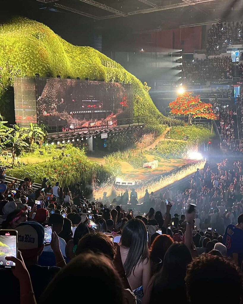 bad bunny set design