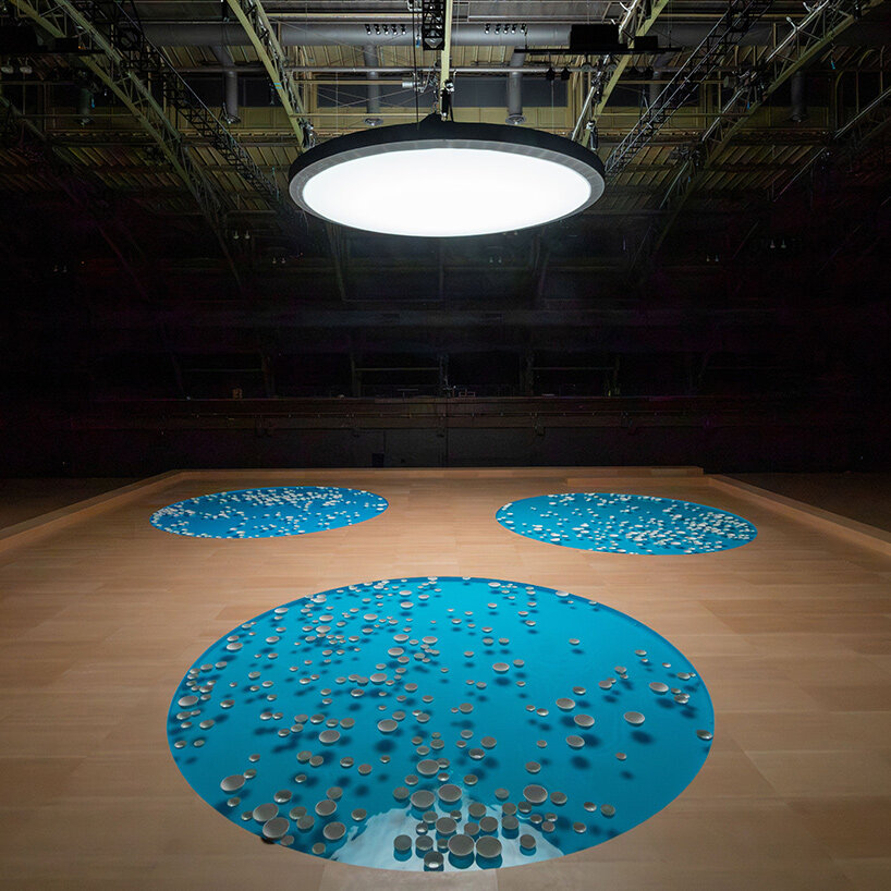 hundreds of ceramic bowls form dreamy aquatic soundscape at NYC's park avenue armory - 6