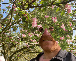 freddie yauner's mirrored masks turn the selfie back toward the world