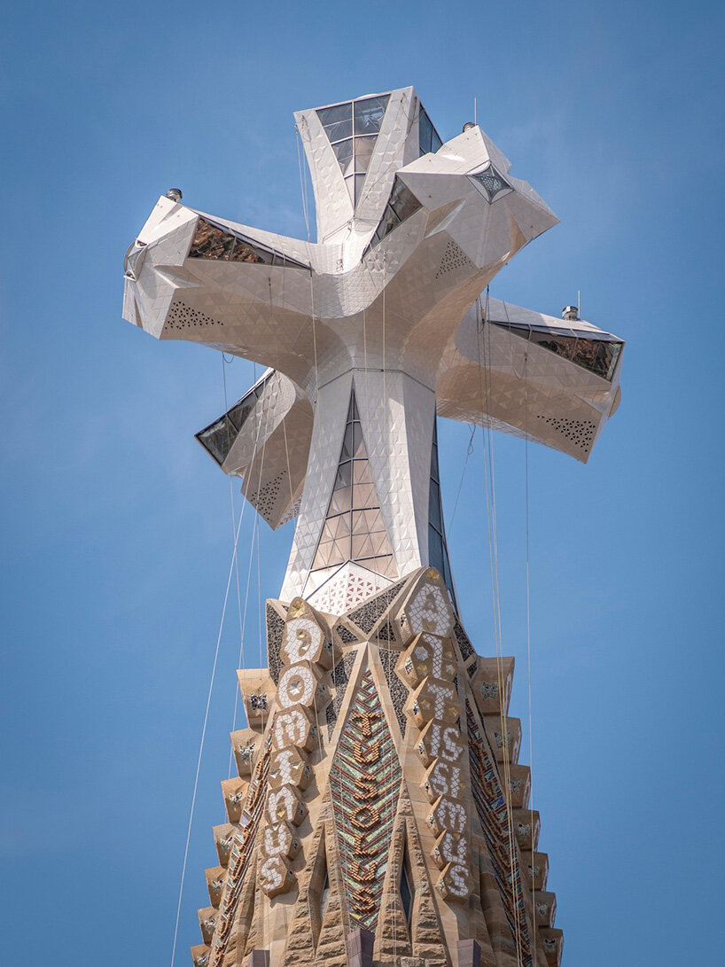 sagrada família inaugurates 176-meter tower on centenary of gaudí's death - 3