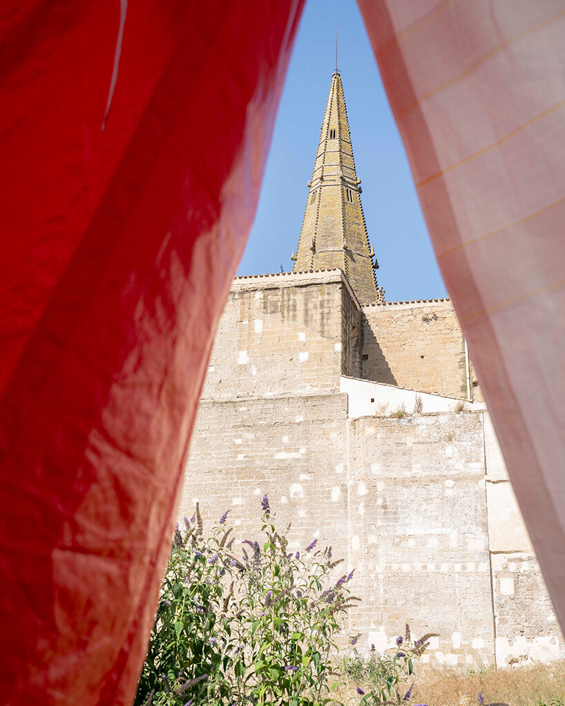 smiljan radić pitches a chilean circus tent in spain for concéntrico 2026 - 2