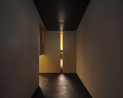 kisu tempura restaurant reconstructs kyoto's architectural language in hangzhou