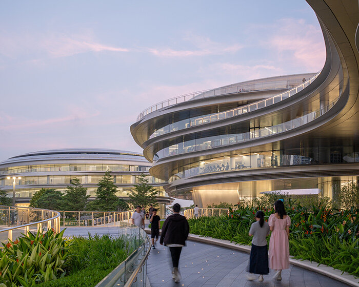 MAD opens shenzhen's tengyun center with lifted, cloud-like offices