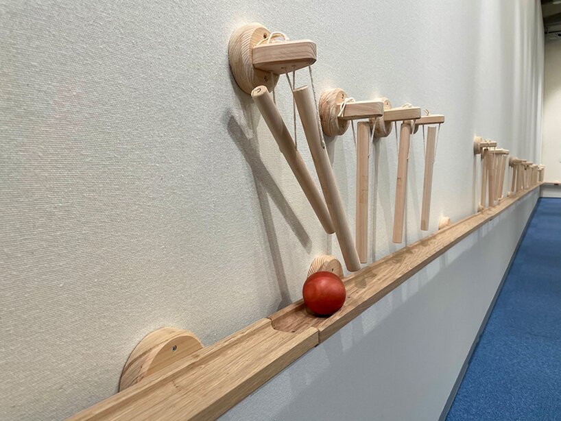 ayumi tsuchiya's wooden sculptures are made for touching, playing, and listening - 14