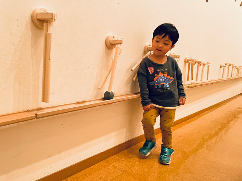 ayumi tsuchiya's wooden sculptures are made for touching, playing, and listening - 15