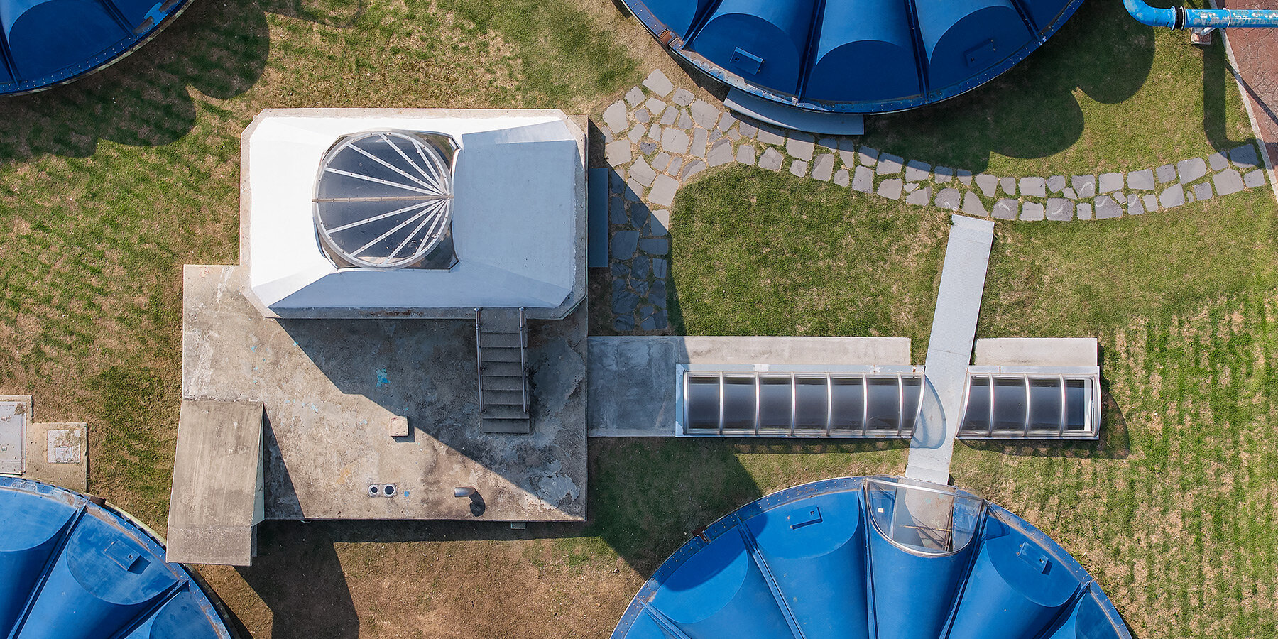be-fore-renovation-a-co-lab-former-sewage-treatment-plant-korea-designboom-1800-2