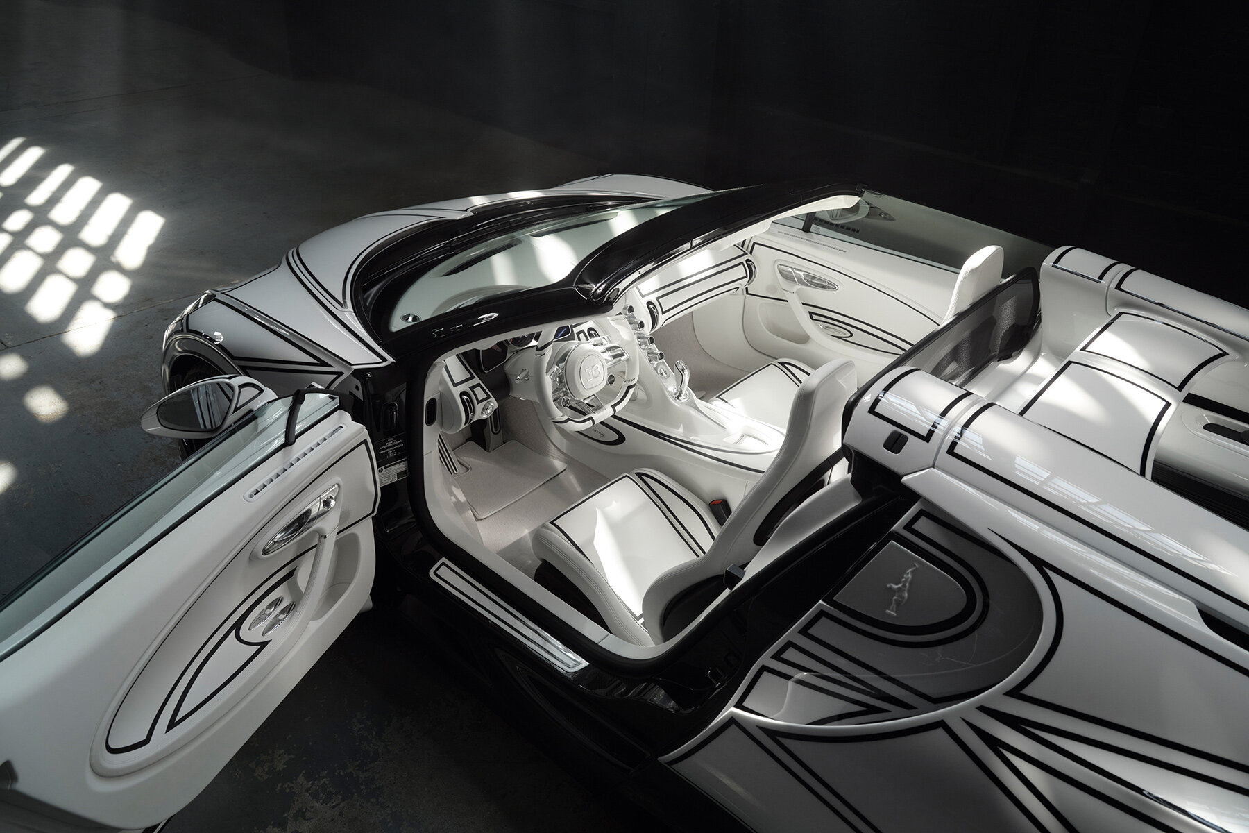 bugatti-W16-mistral-blanc-eternel-sur-mesure-designboom-06a