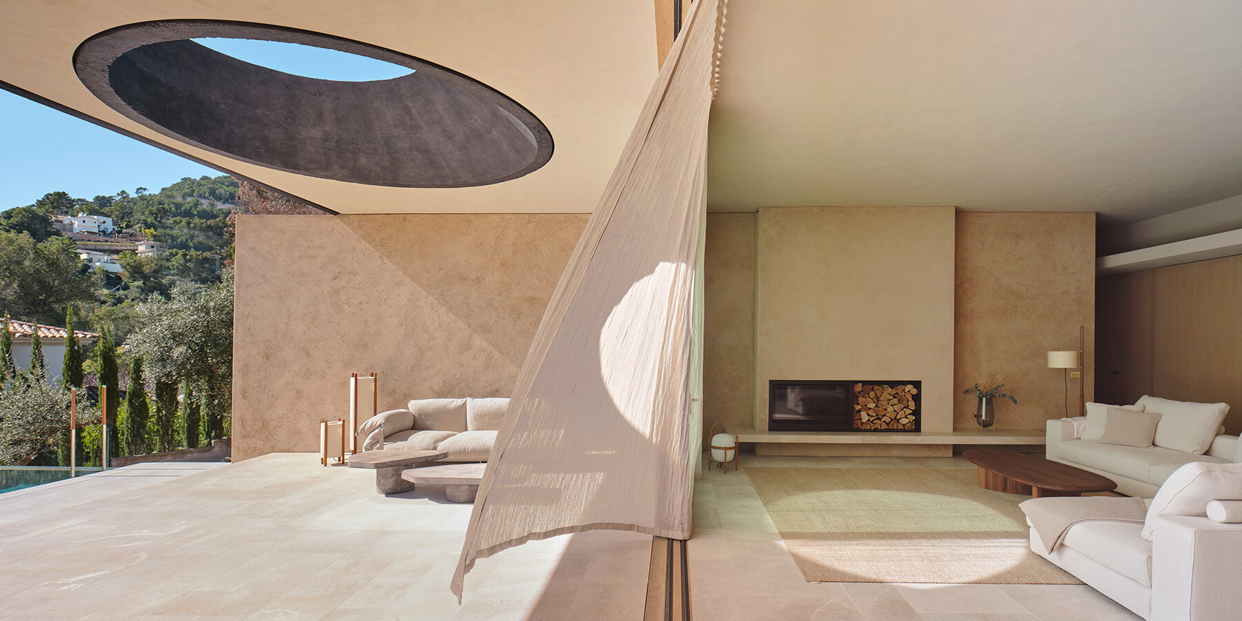 circular-roof-opening-casa-oculo-ohlab-palma-designboom-1800-2