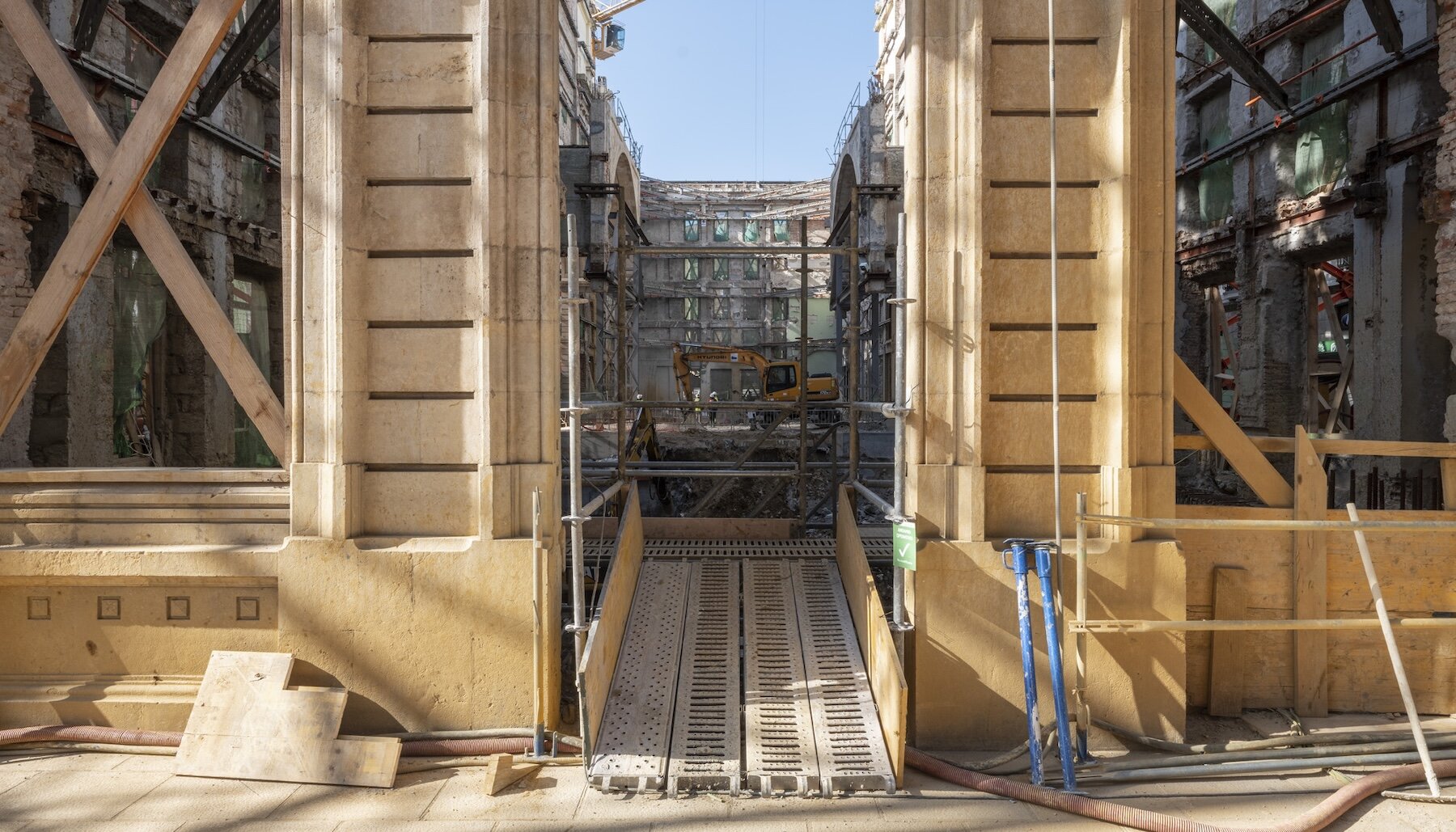 david chipperfield revives historic waterfront landmark as new museum in spain - 6