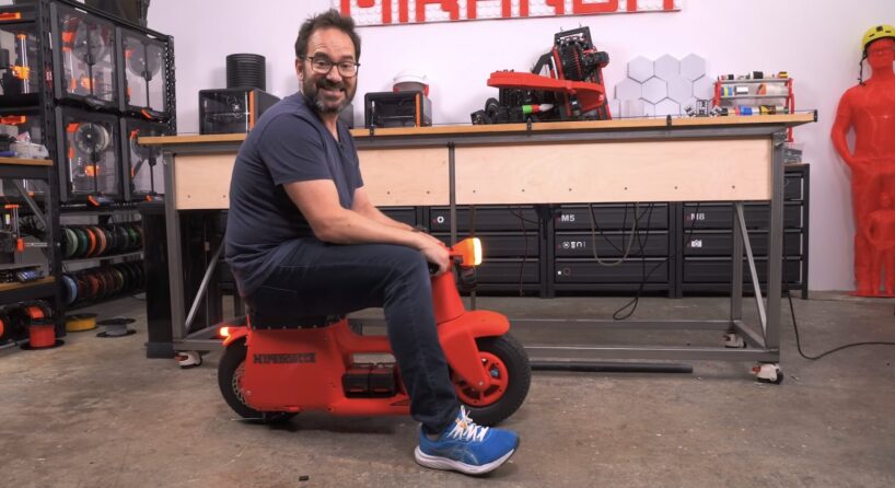 14kg electric motorbike disassembles for flights and rebuilds on arrival - 4