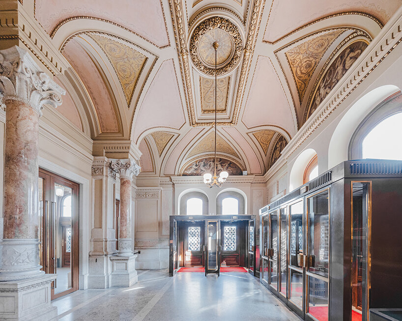 franck bohbot captures the vienna state opera before the curtain rises - 9