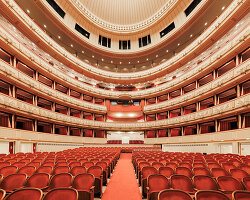 franck bohbot captures the vienna state opera before the curtain rises