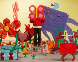 MESTIZ weaves a vibrant world of flowers and curious creatures for Hermès windows