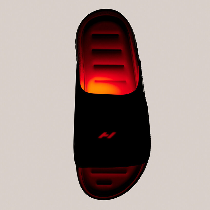NIKE&rsquo;s hyperslide uses heat and vibration to massage your feet after workouts - 9