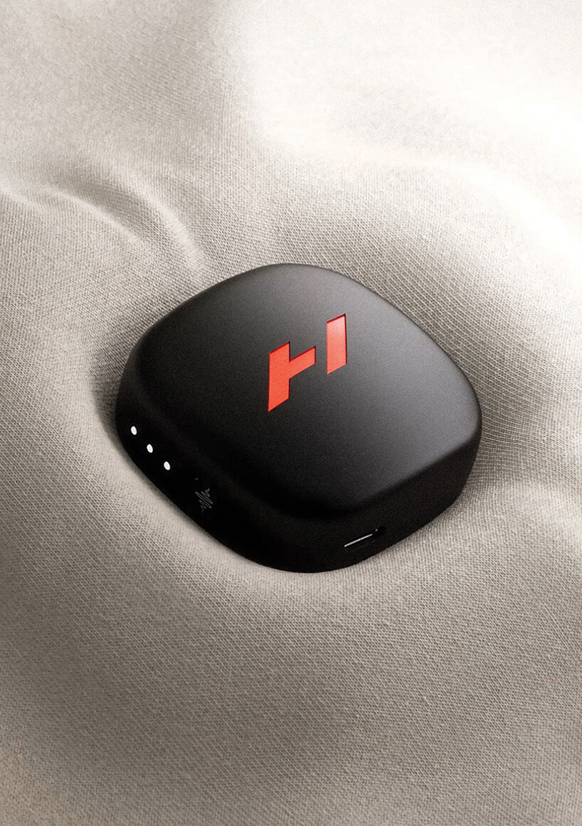 NIKE&rsquo;s hyperslide uses heat and vibration to massage your feet after workouts - 10