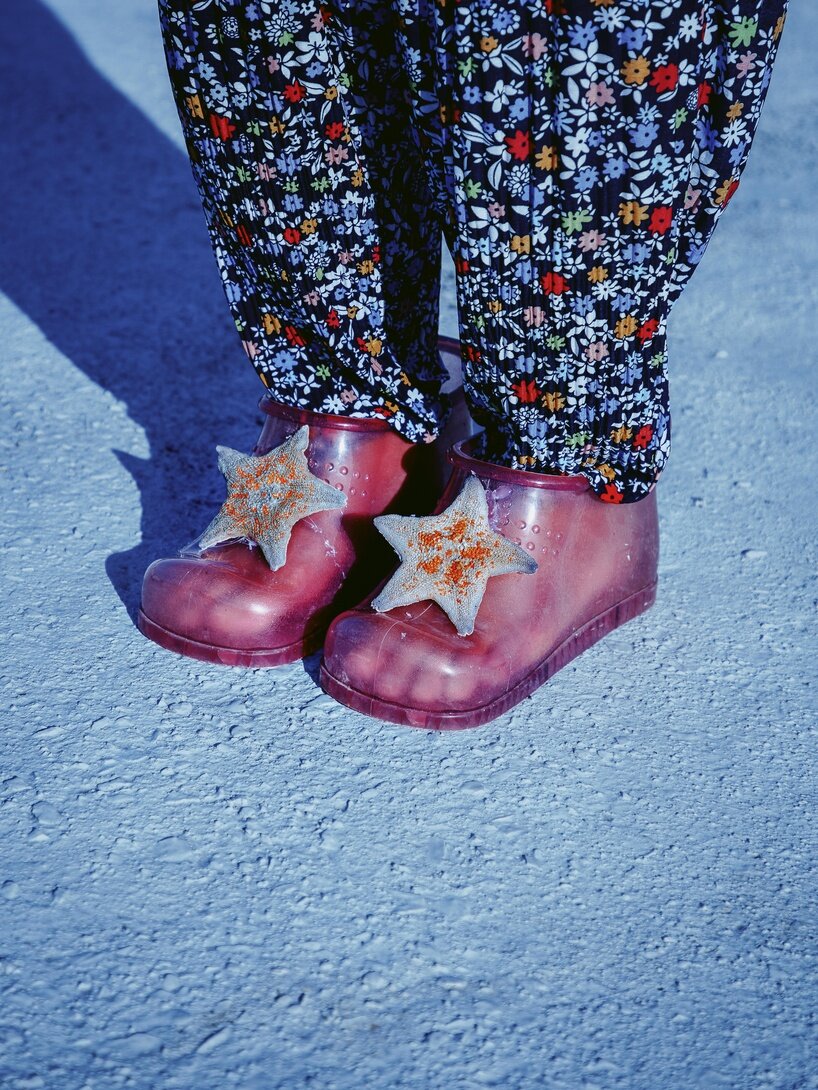 surreal mother and son photo series tells the lives of korean women through humor and play - 9