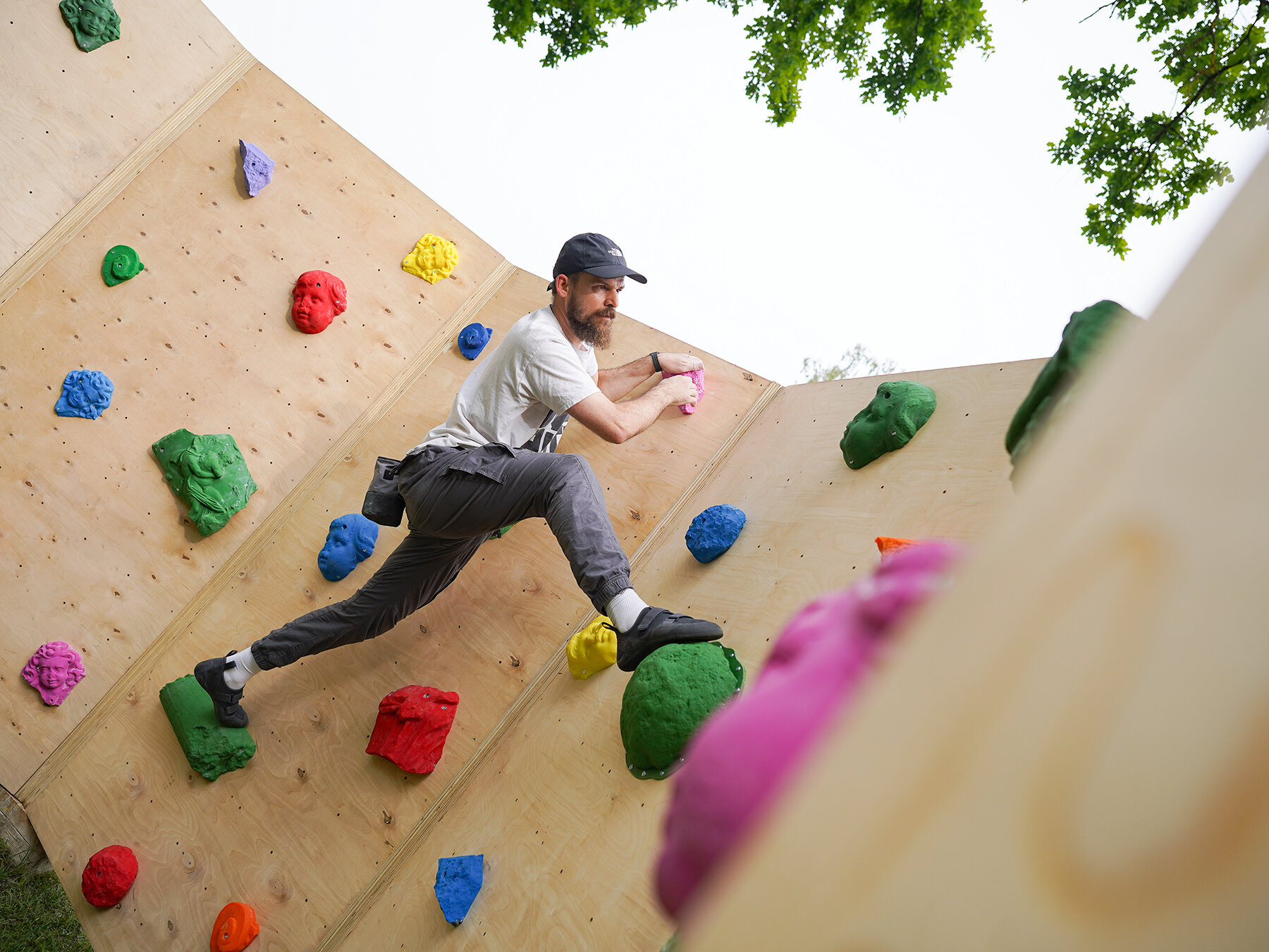pavel-rotts-climbing-a-memory-helsinki-designboom-006a