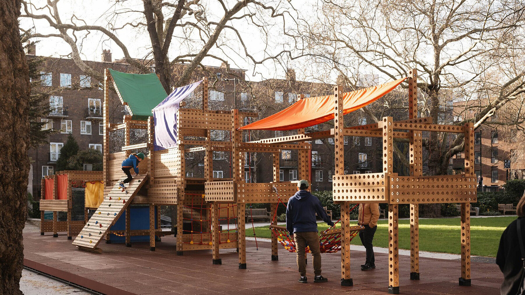 playground-play-right-place-designboom-large01