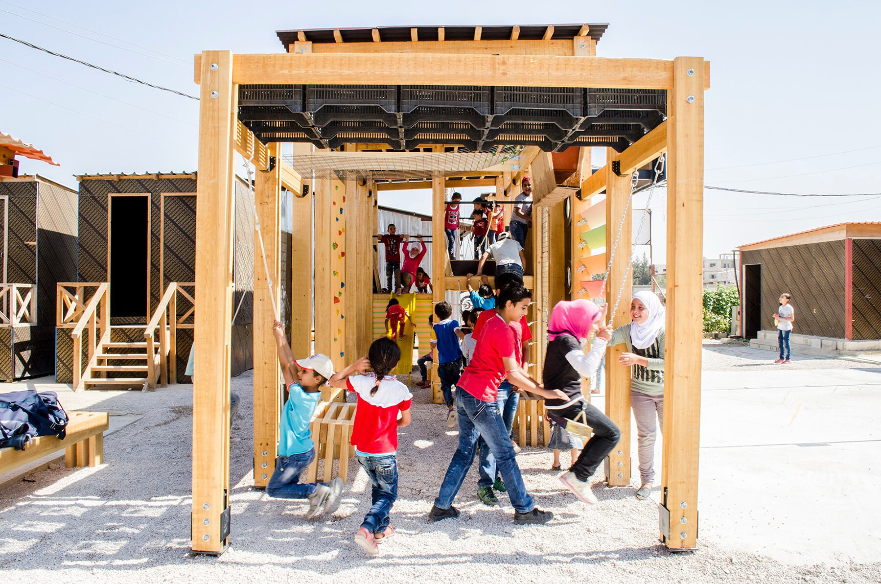 playground-play-right-place-designboom-large02